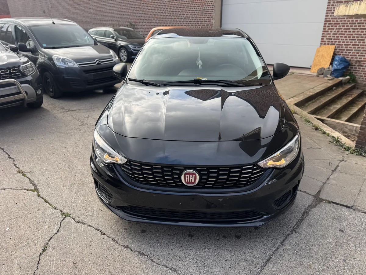 Fiat Tipo 2018 — photo 1