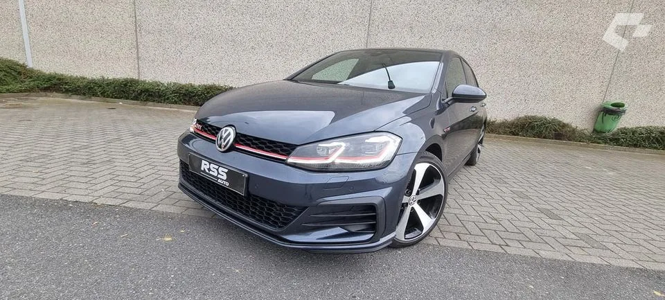 Volkswagen Golf 2018 — photo 1