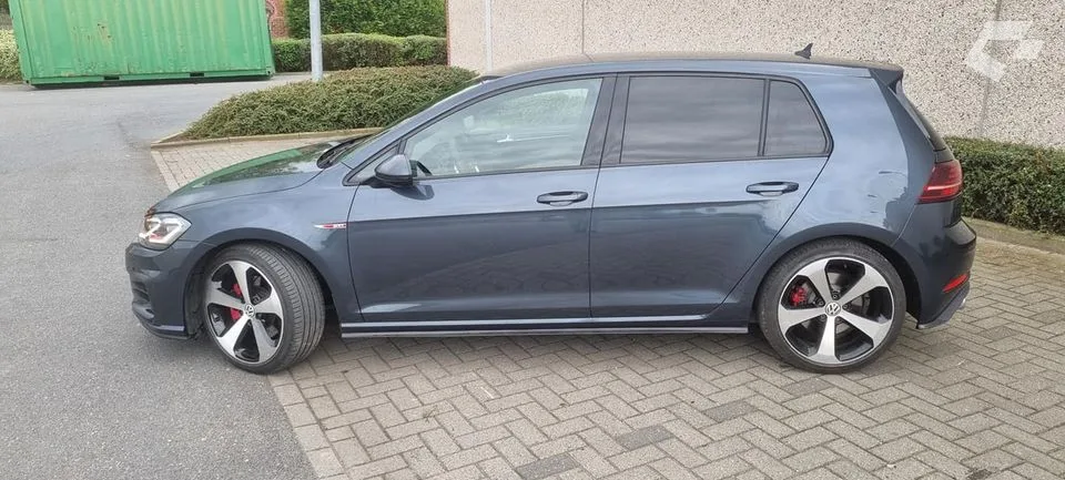 Volkswagen Golf 2018 — photo 3