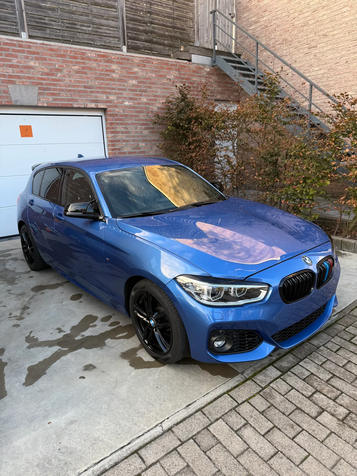BMW Série 1 2018 — photo 1