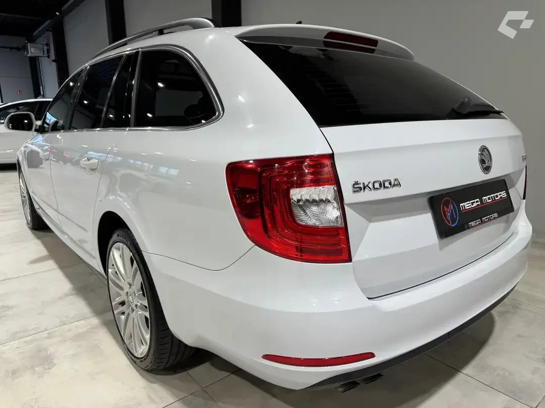Skoda Superb 2014 — photo 2