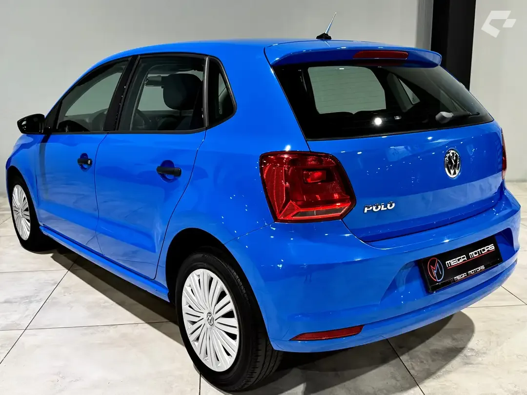 Volkswagen Polo 2015 — photo 2