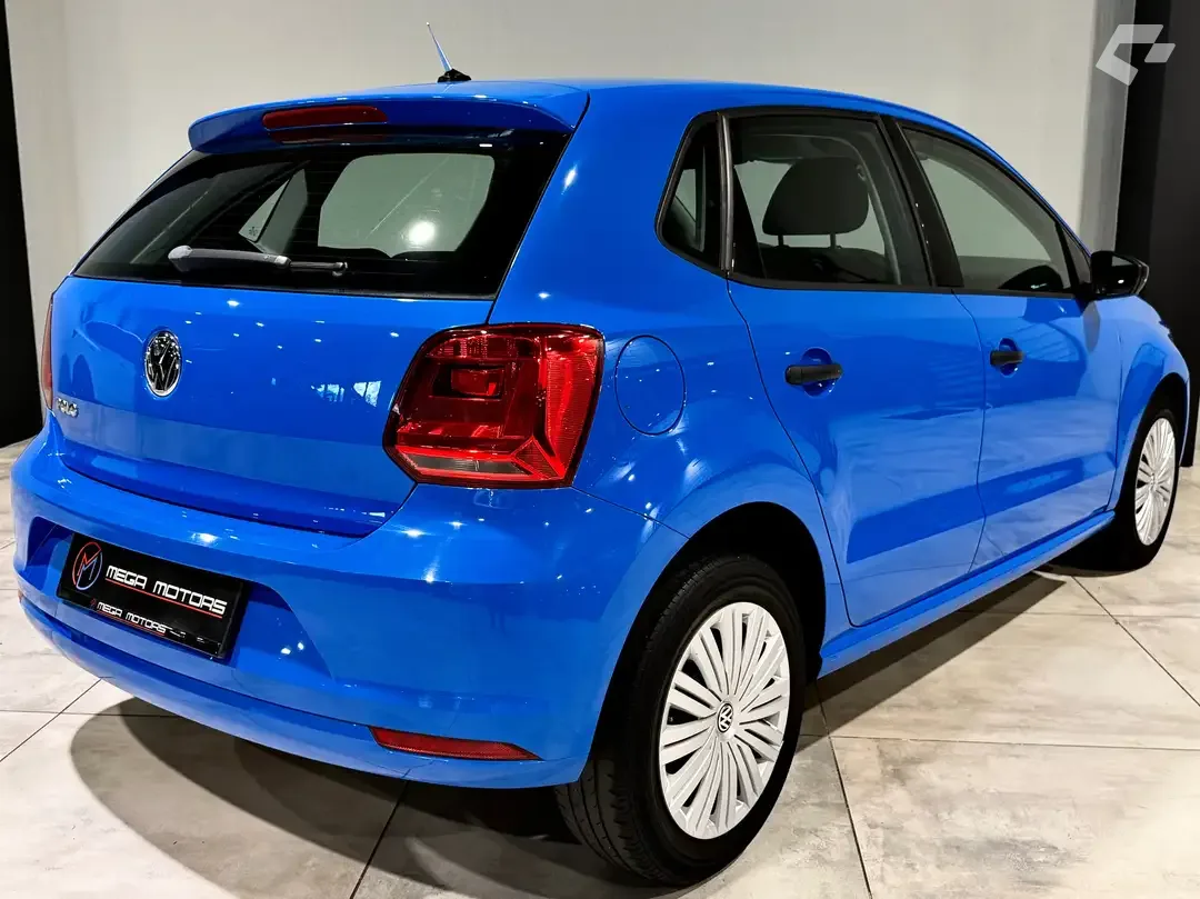 Volkswagen Polo 2015 — photo 4