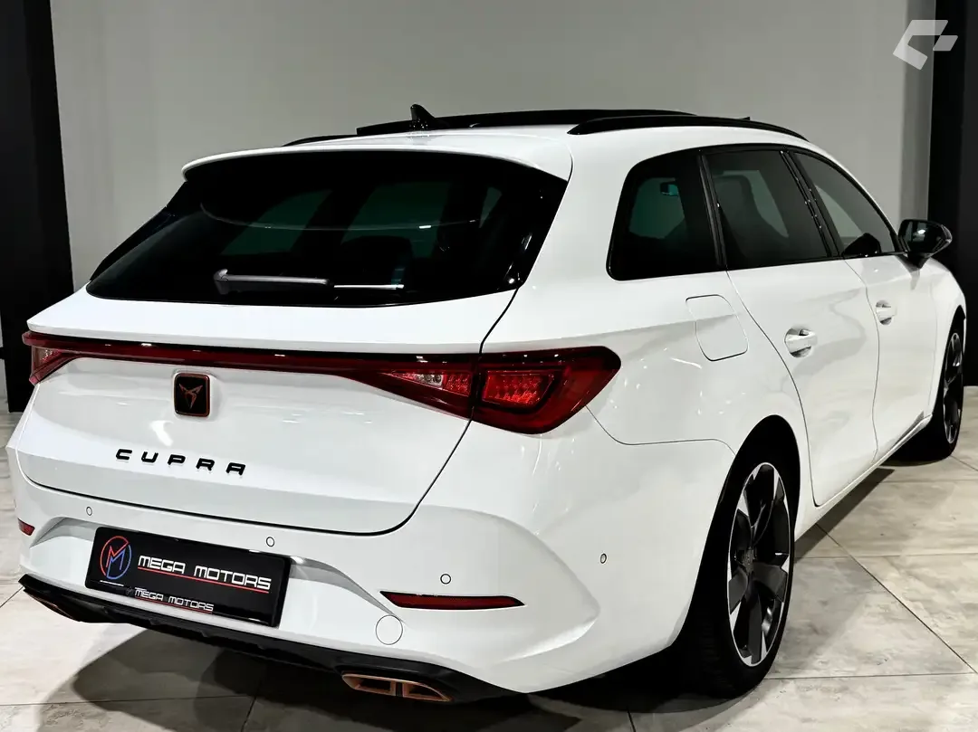 CUPRA Leon 2023 — photo 4