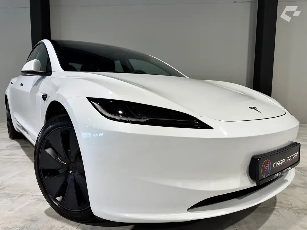 Tesla model 3 2023 — photo 1