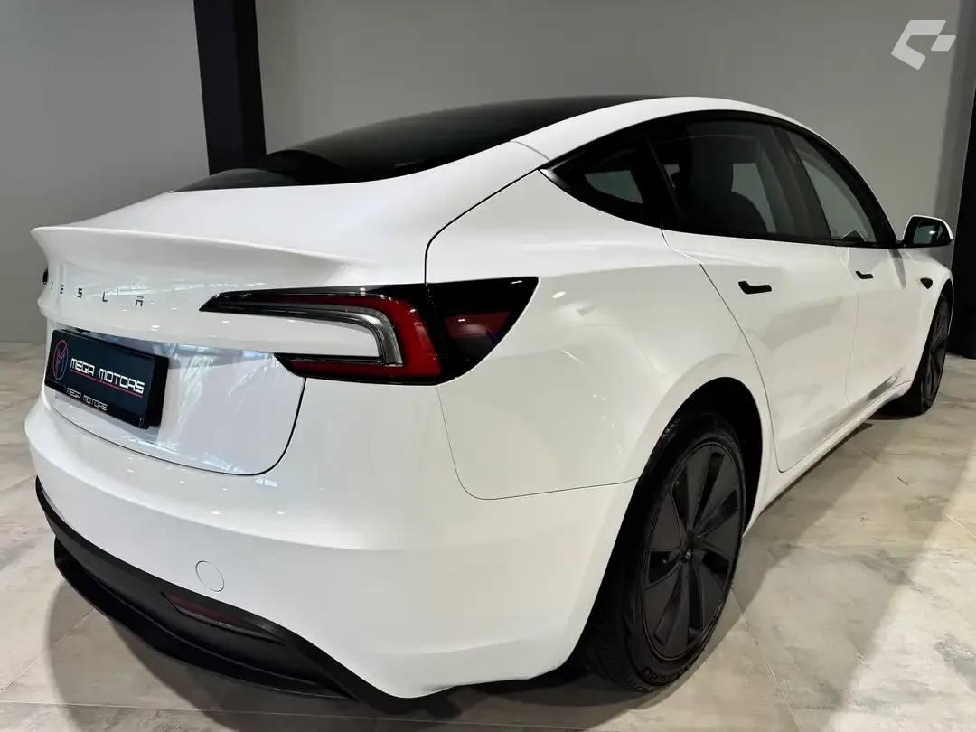 Tesla model 3 2023 — photo 4