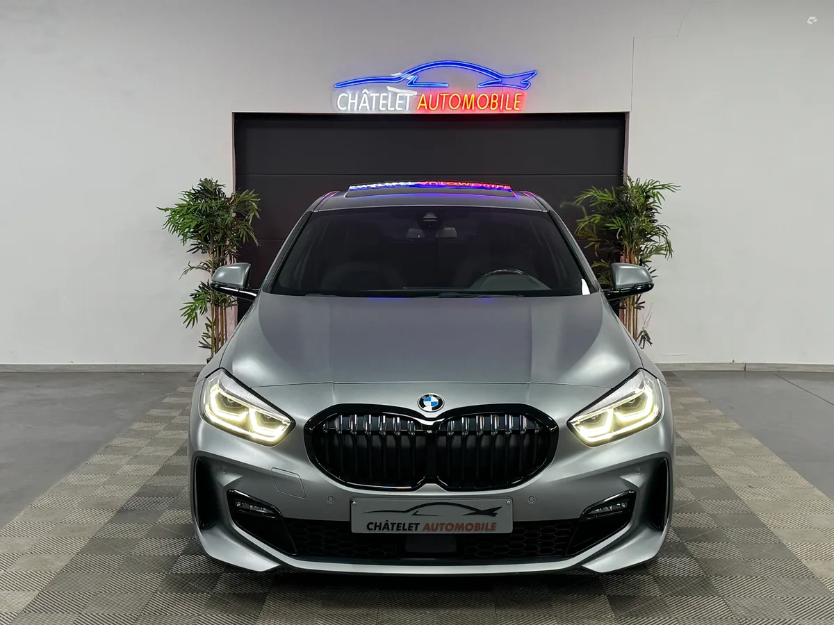 BMW Série 1 2023 — photo 2