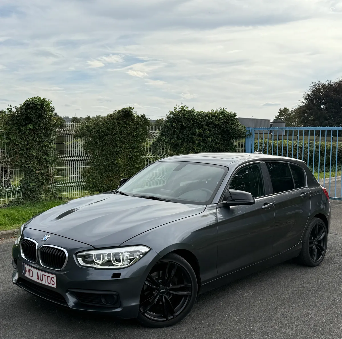 BMW Série 1 2018 — photo 1
