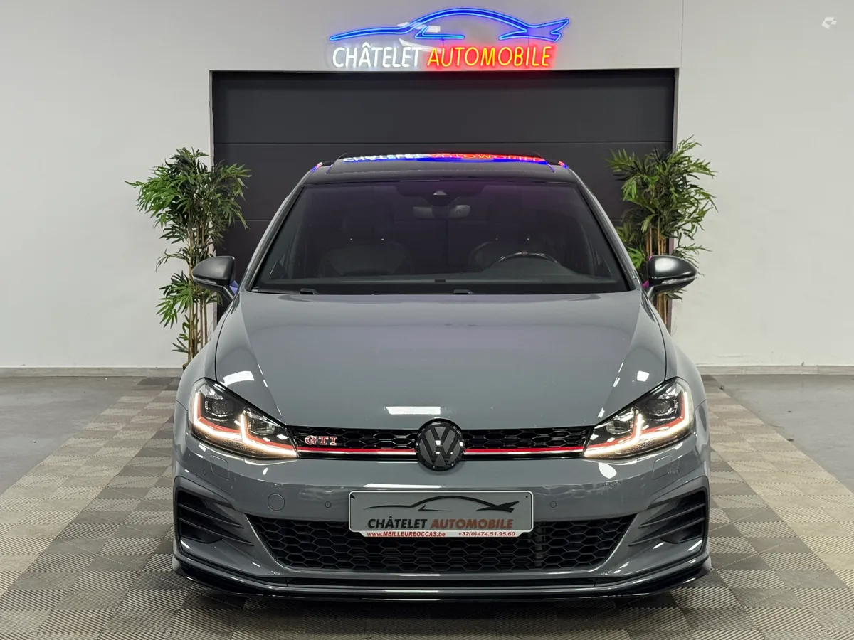 Volkswagen Golf 2019 — photo 2