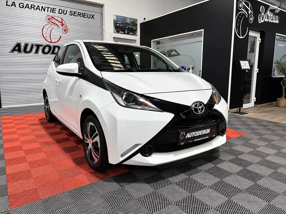 Toyota aygo 2018 — photo 1