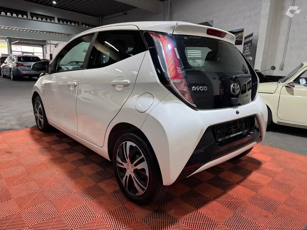 Toyota aygo 2018 — photo 3