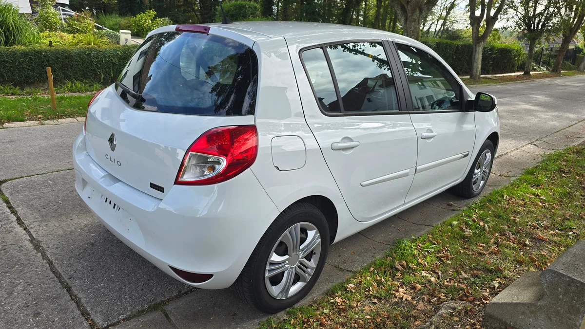 Renault Clio 2013 — photo 3