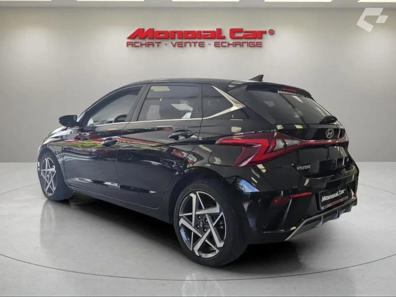 Hyundai i20 2025 — photo 3