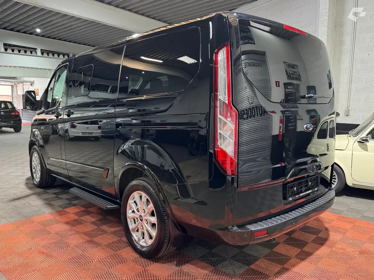 Ford Tourneo Connect 2018 — photo 2
