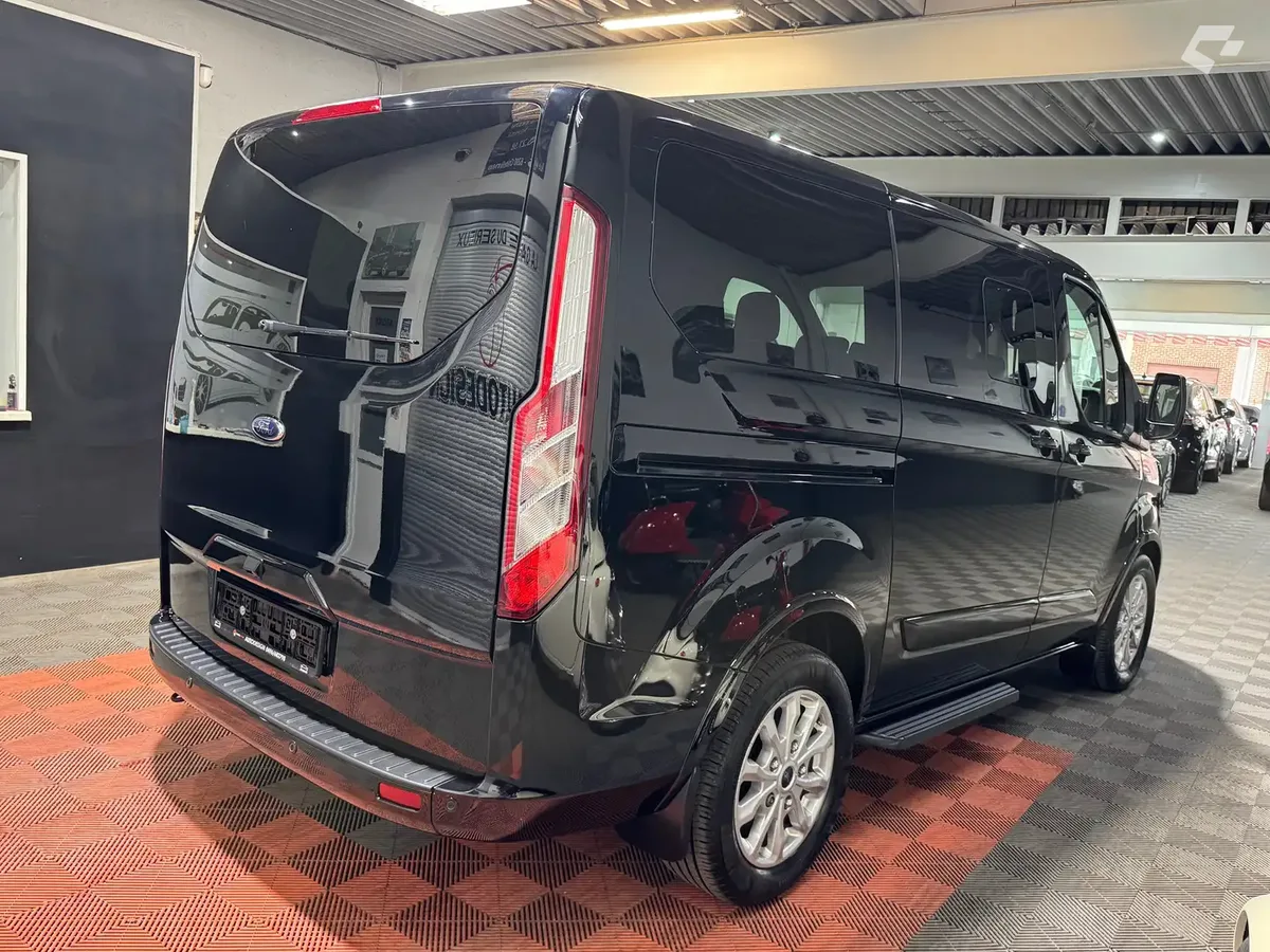 Ford Tourneo Connect 2018 — photo 3