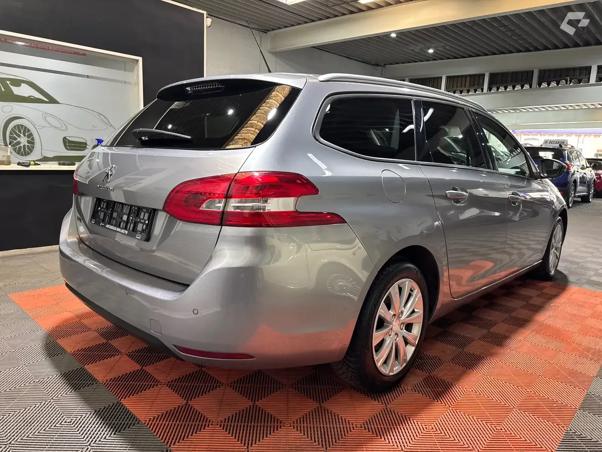 Peugeot 308 2016 — photo 4