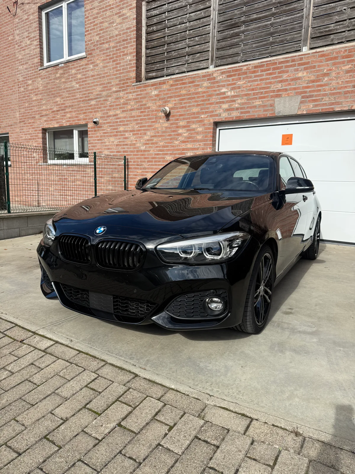 BMW Série 1 2019 — photo 1