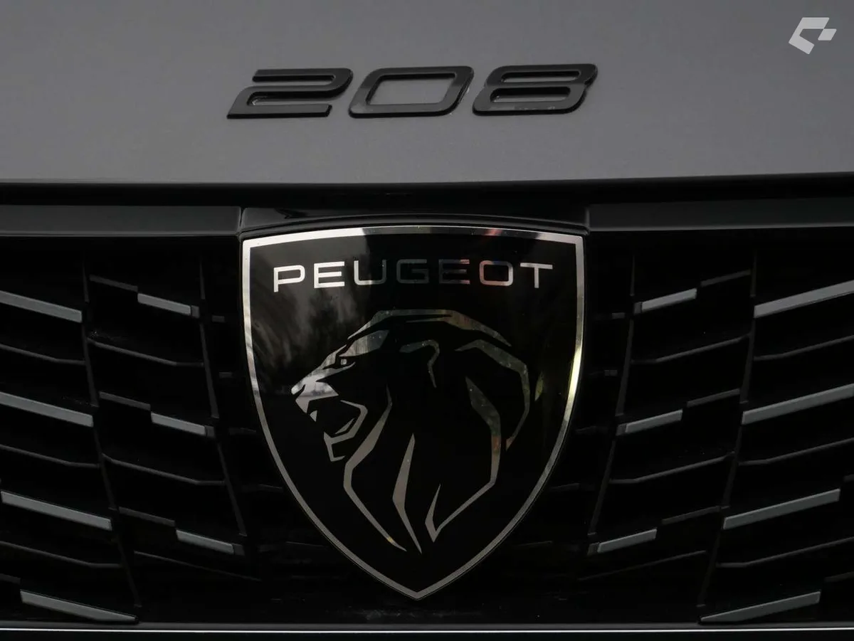 Peugeot 208 2024 — photo 4