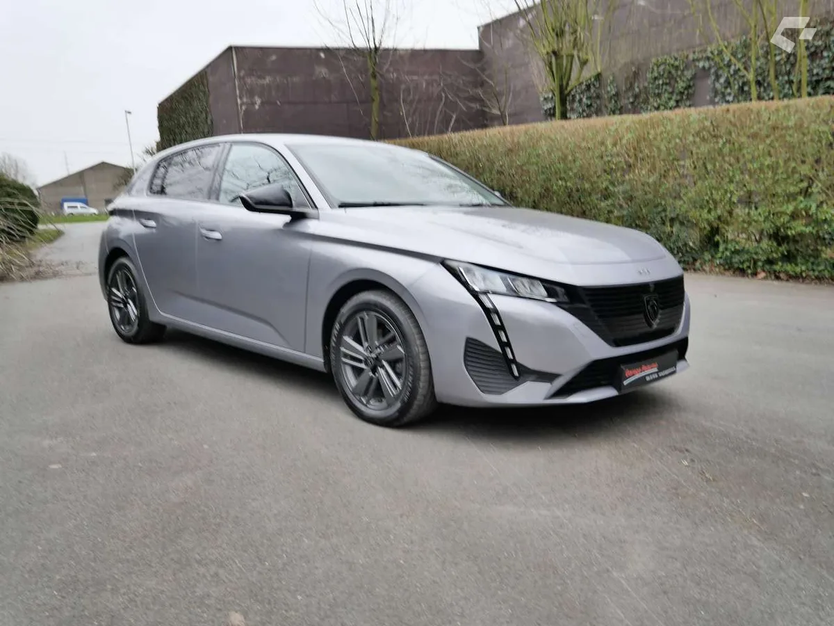 Peugeot 308 2023 — photo 2