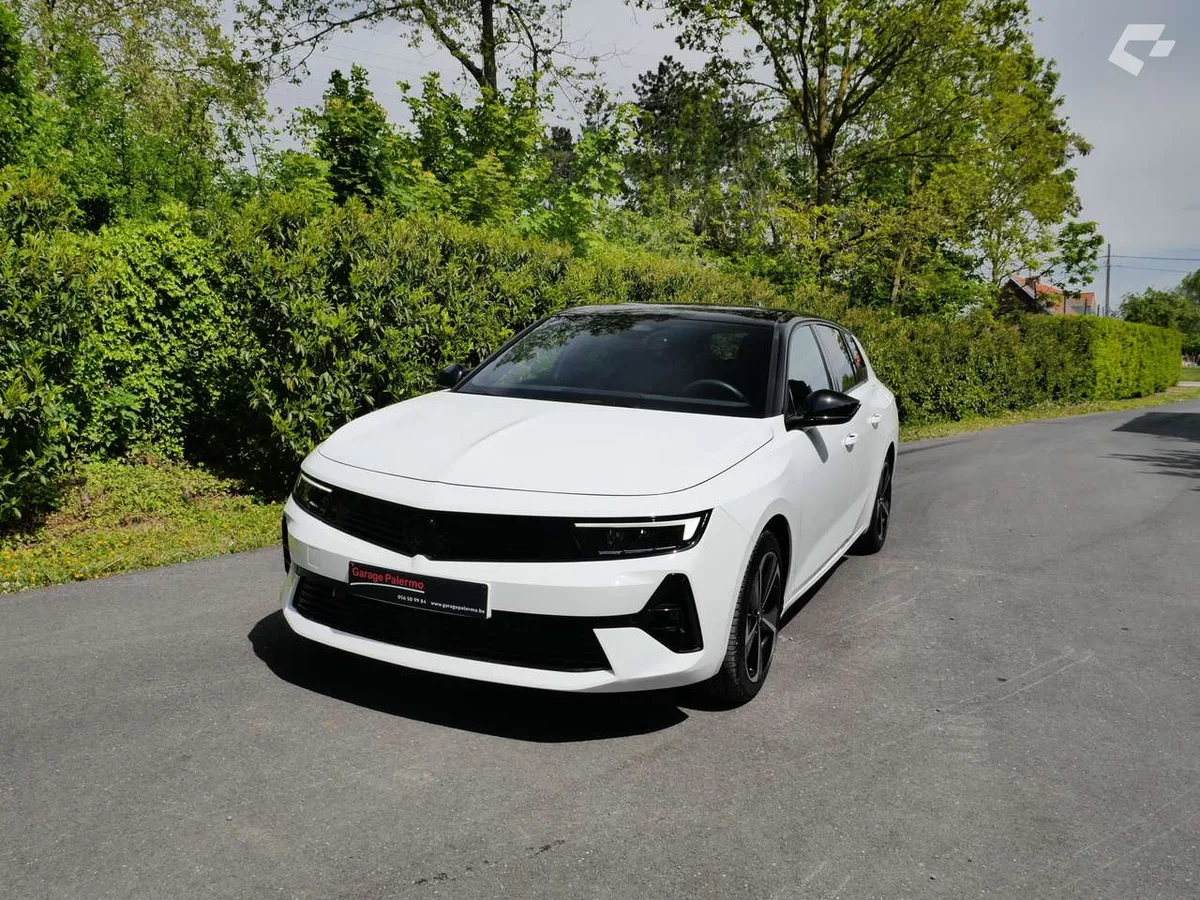 Opel Astra 2024 — photo 4