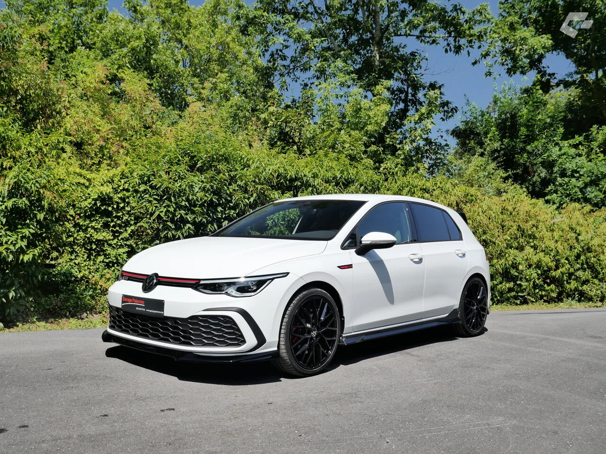Volkswagen Golf GTI 2024 — photo 1