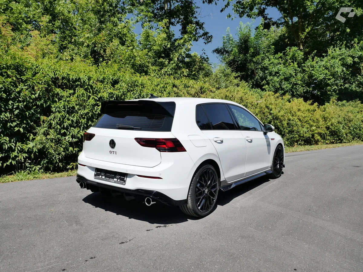 Volkswagen Golf GTI 2024 — photo 3