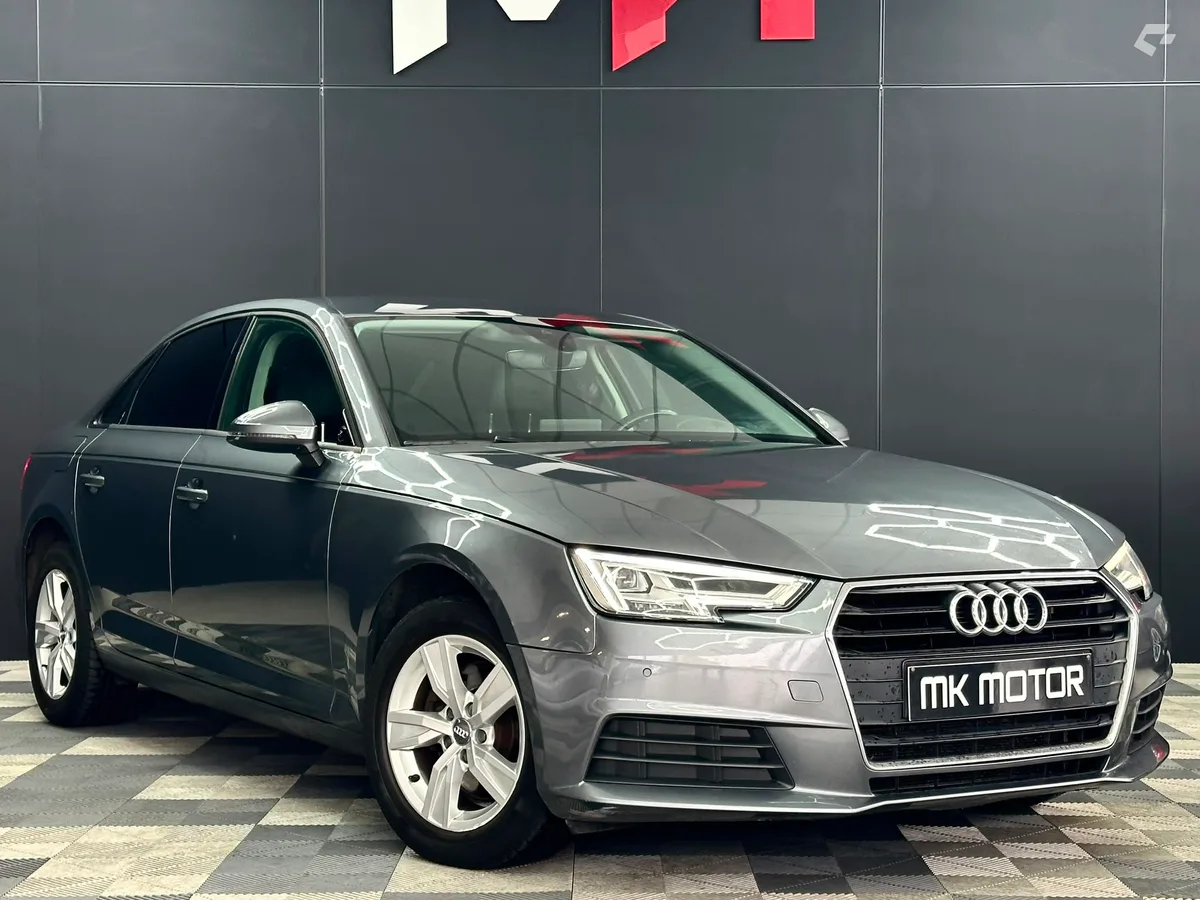 Audi A4 2019 — photo 1