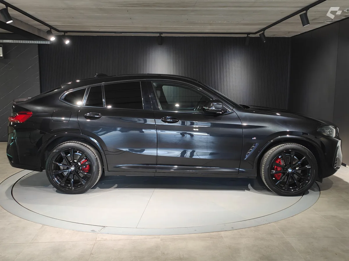 BMW X4 2022 — photo 2
