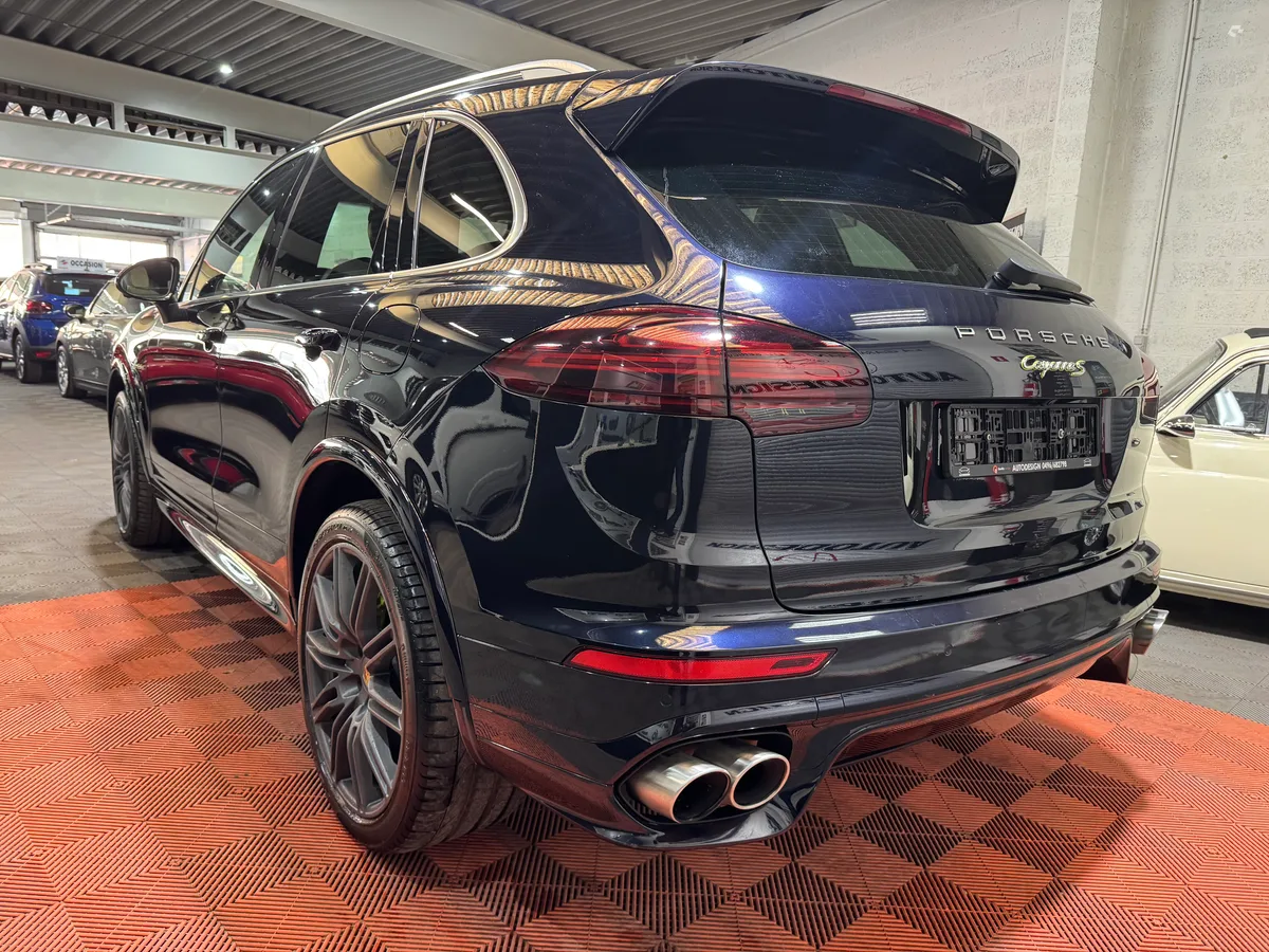 Porsche Cayenne 2016 — photo 4