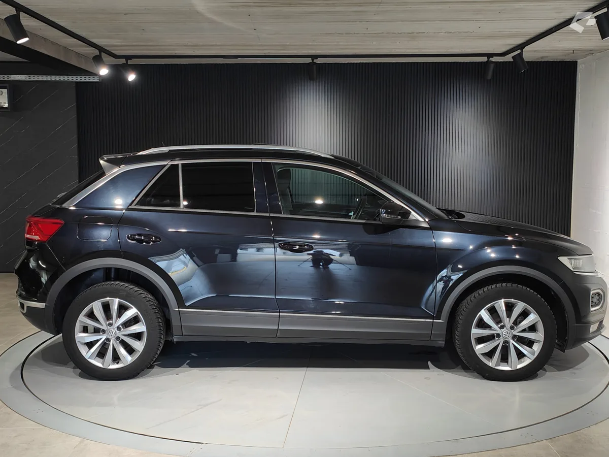 Volkswagen T-Roc 2019 — photo 2