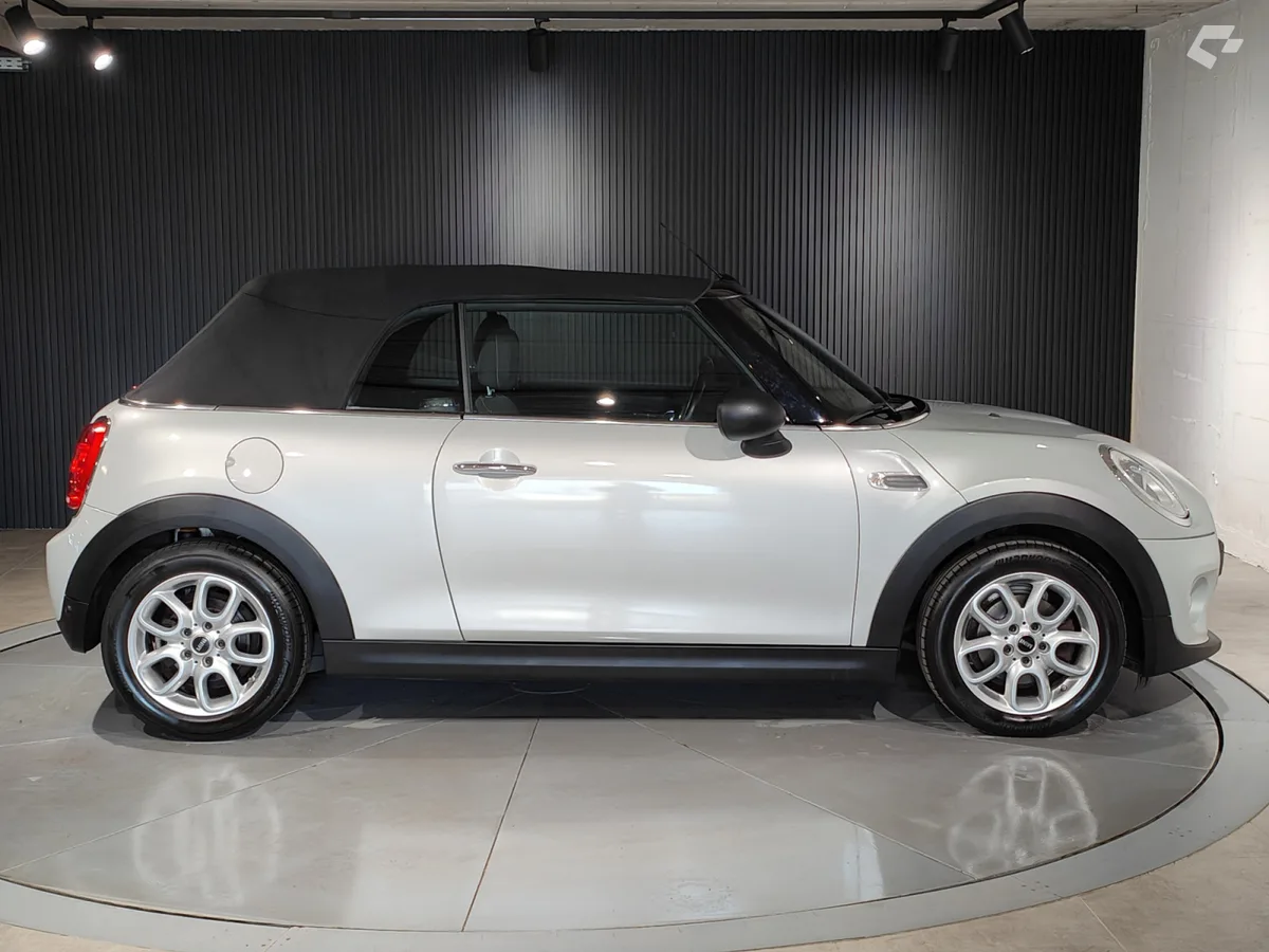 MINI One Cabrio 2018 — photo 2