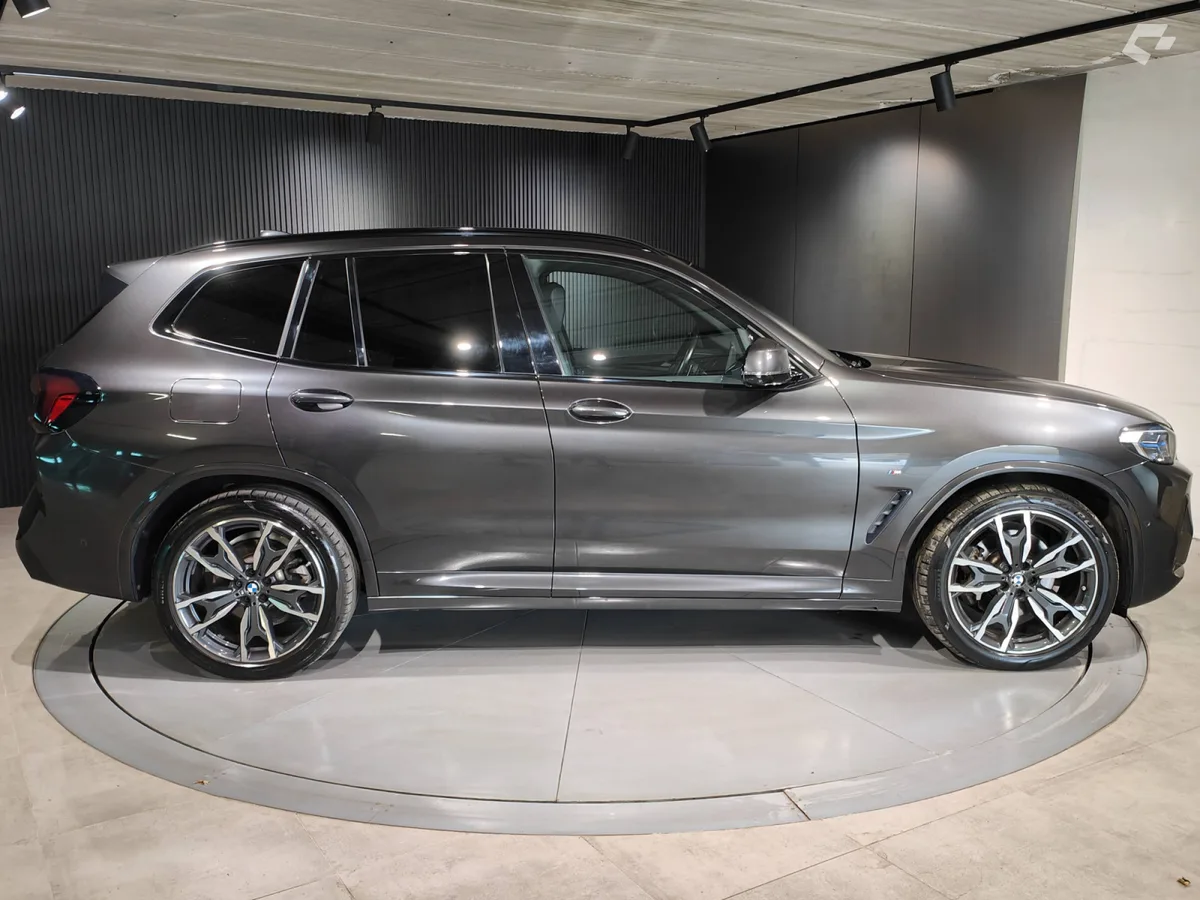 BMW X3 2022 — photo 2