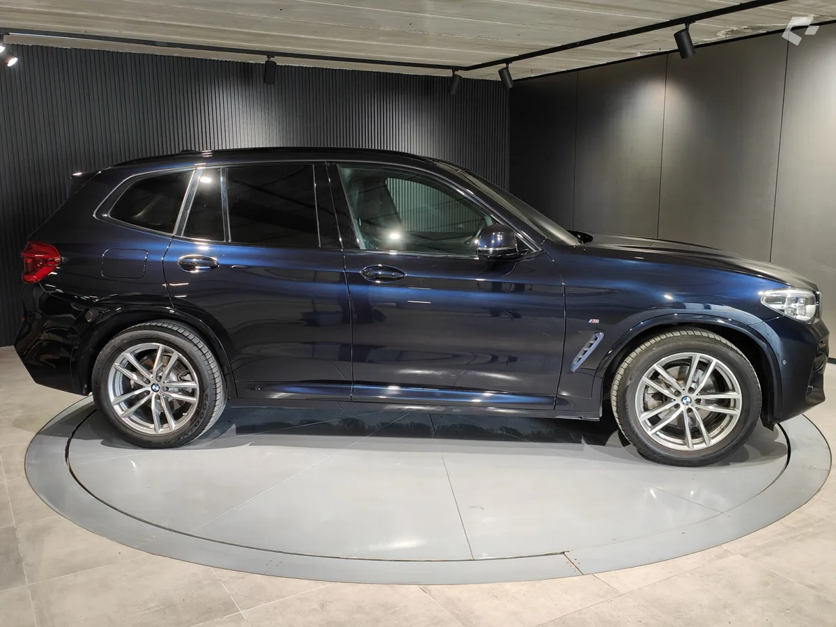BMW X3 2018 — photo 2
