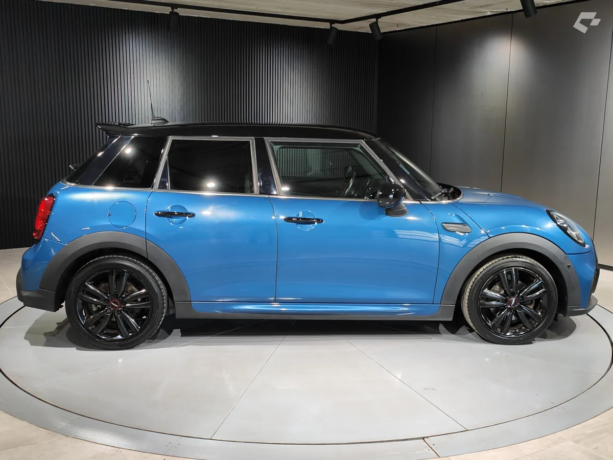 MINI Cooper 2021 — photo 2