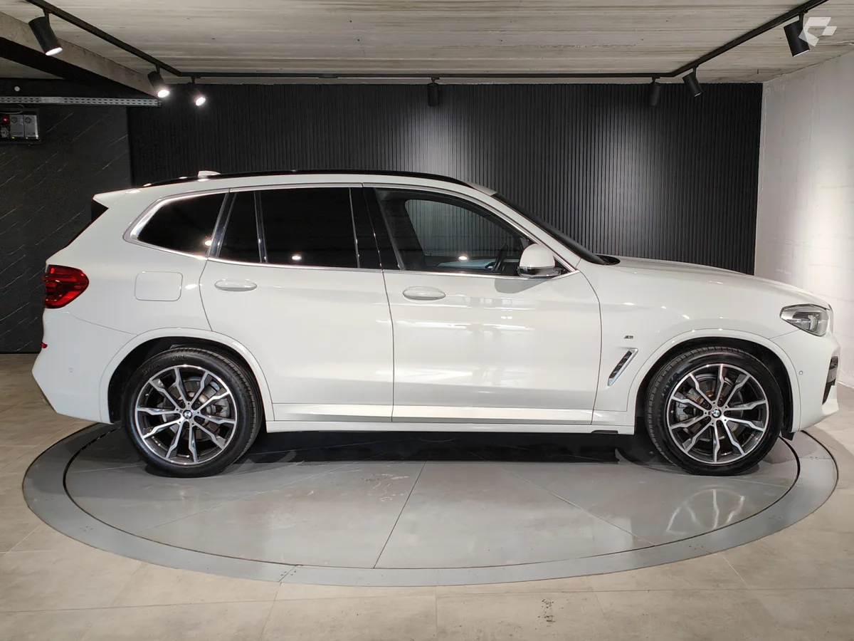 BMW X3 2021 — photo 2