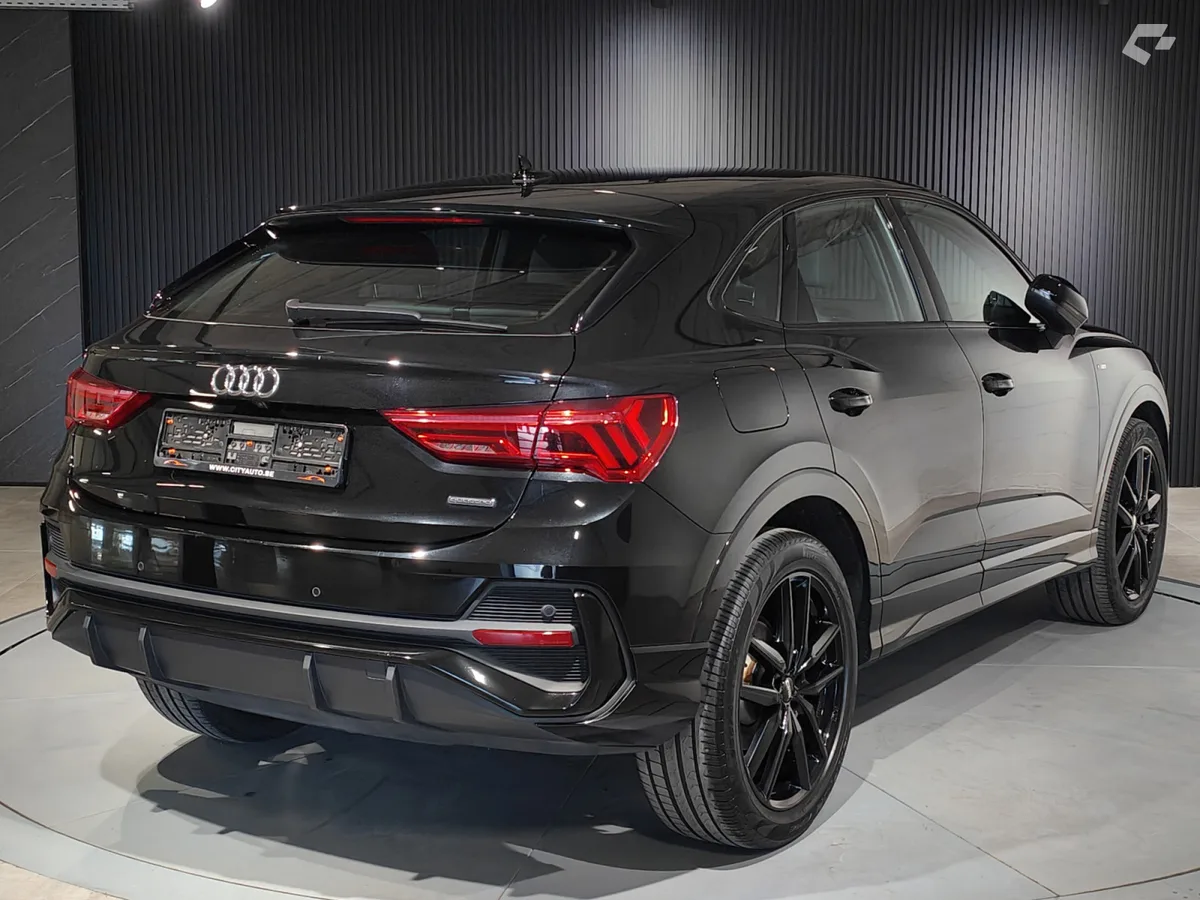 Audi Q3 2020 — photo 3