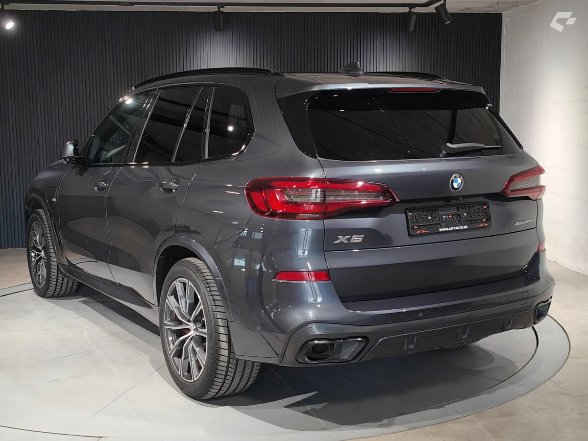 BMW X5 2021 — photo 4
