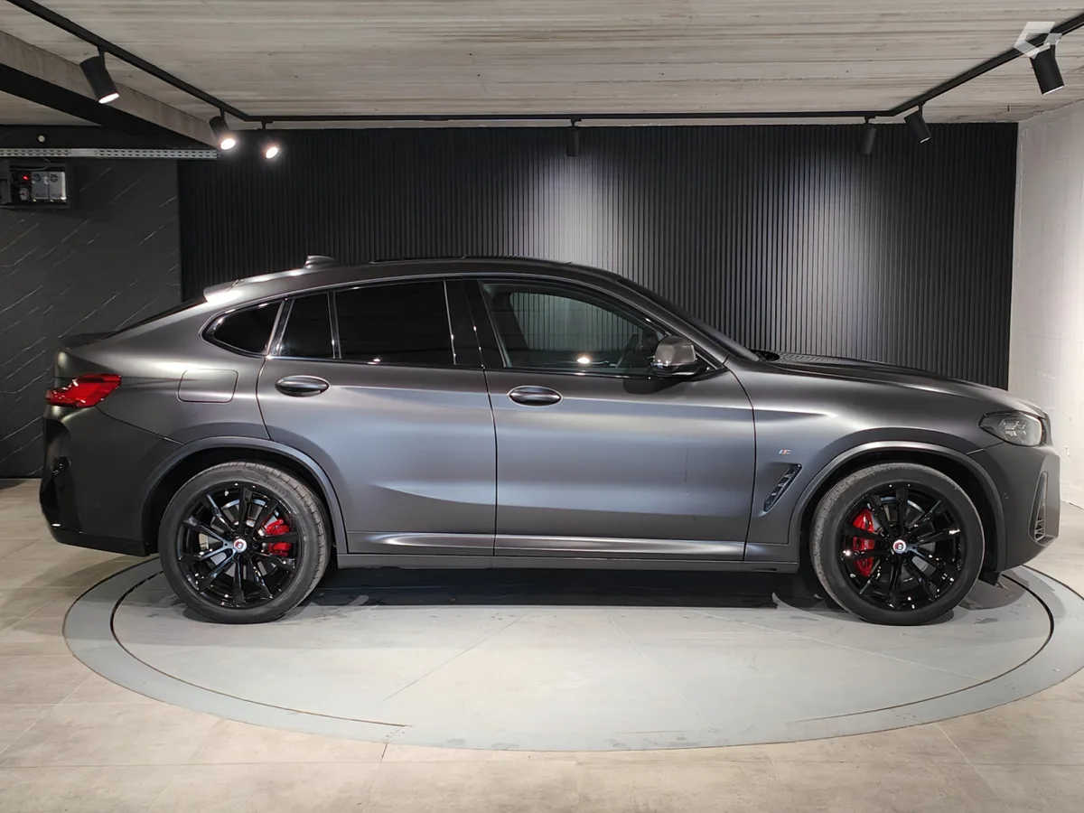 BMW X4 2022 — photo 2