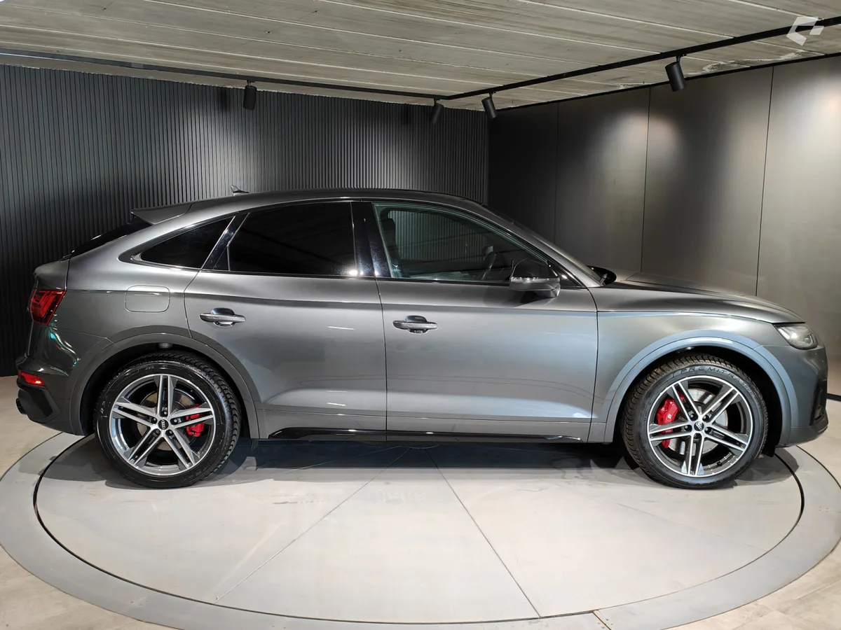Audi SQ5 2023 — photo 2