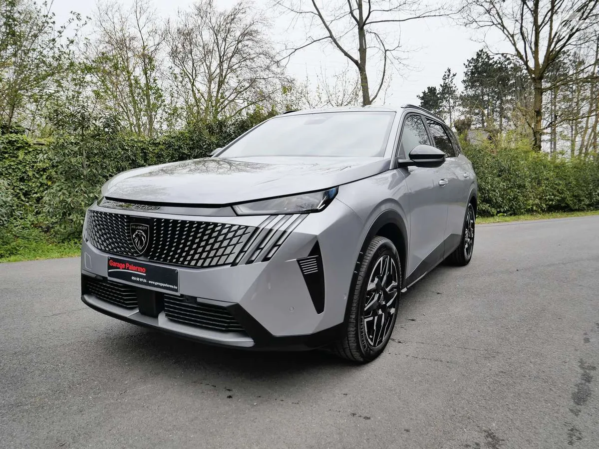 Peugeot 5008 2025 — photo 2