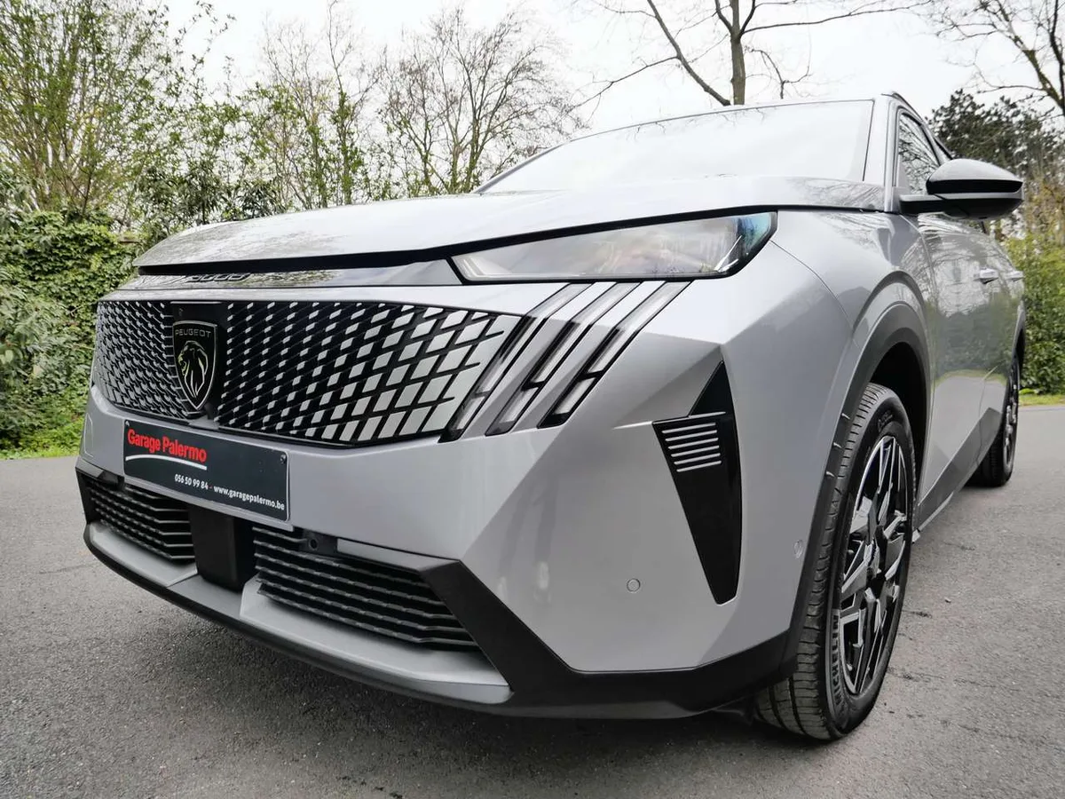Peugeot 5008 2025 — photo 4
