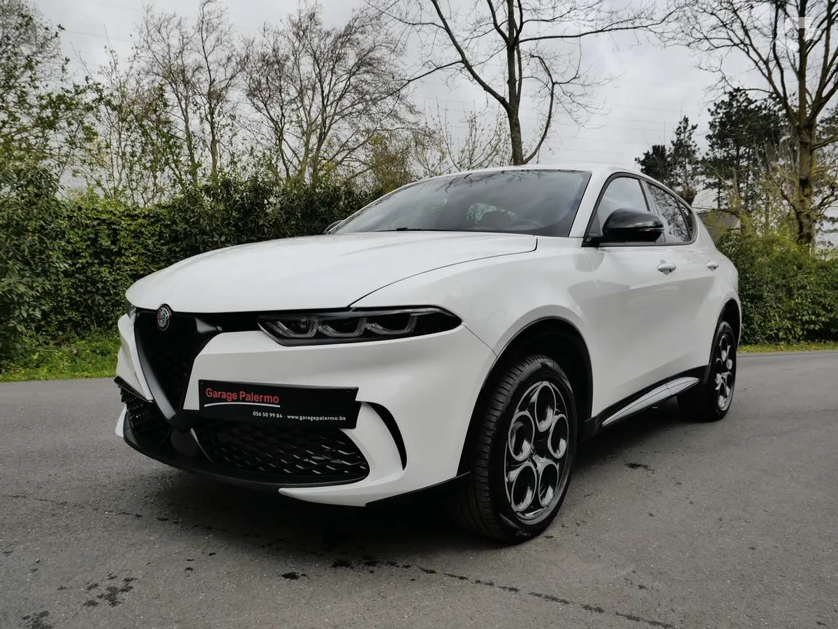 Alfa Romeo Tonale 2025 — photo 1