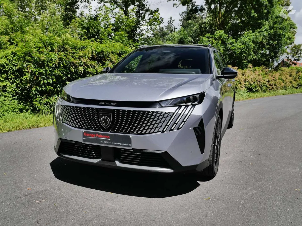 Peugeot 5008 2025 — photo 3