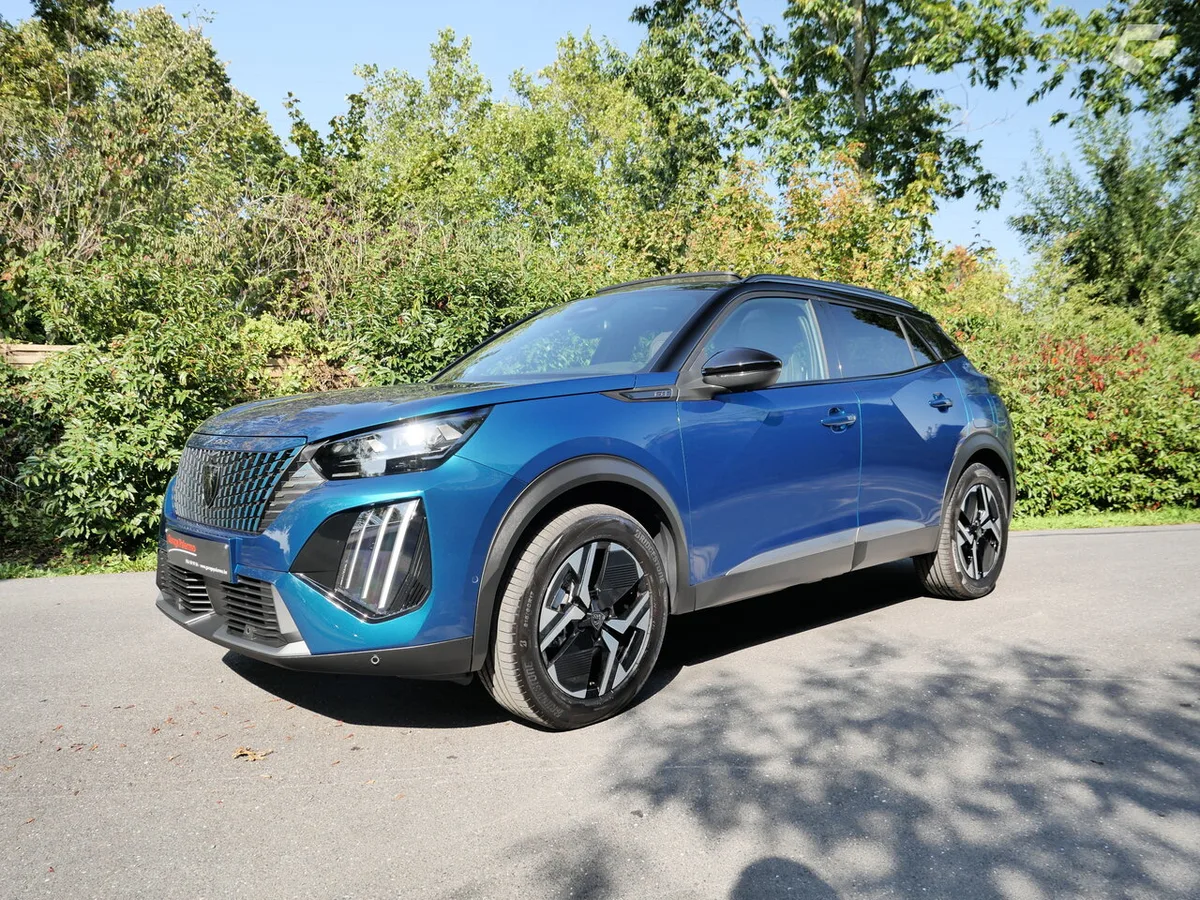 Peugeot 2008 2025 — photo 1