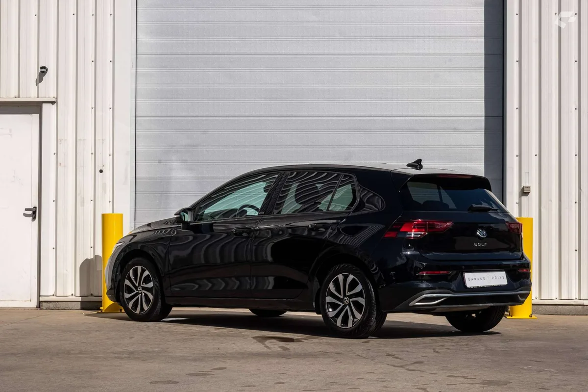 Volkswagen Golf 2022 — photo 4