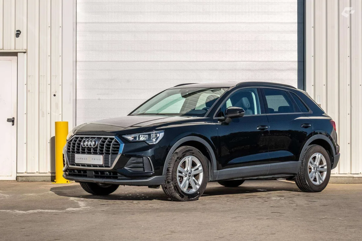 Audi Q3 2019 — photo 3