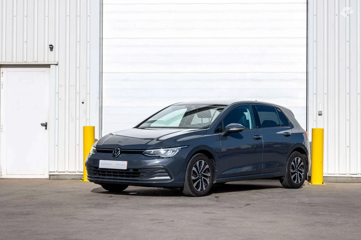 Volkswagen Golf 2022 — photo 3