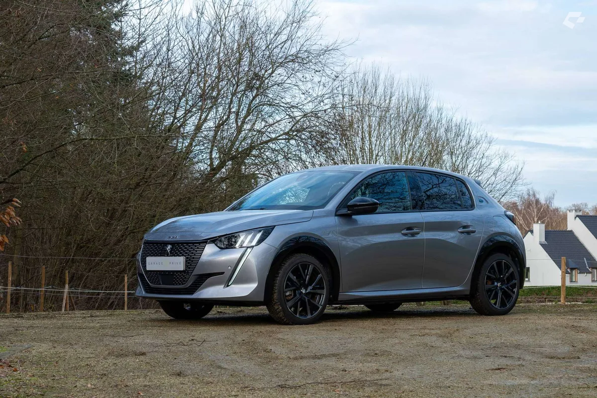 Peugeot e-208 2023 — photo 3