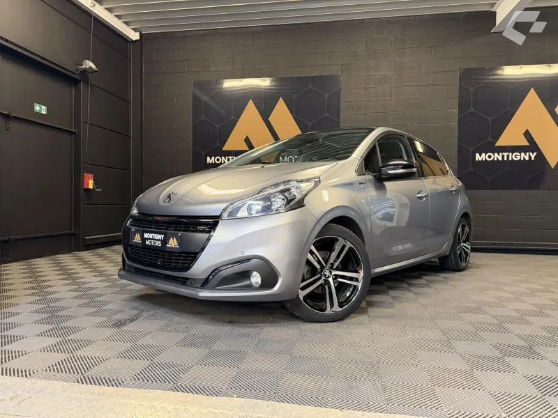 Peugeot 208 2019 — photo 1