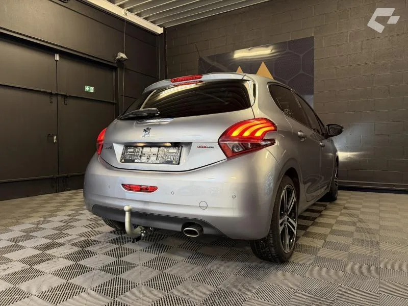 Peugeot 208 2019 — photo 4